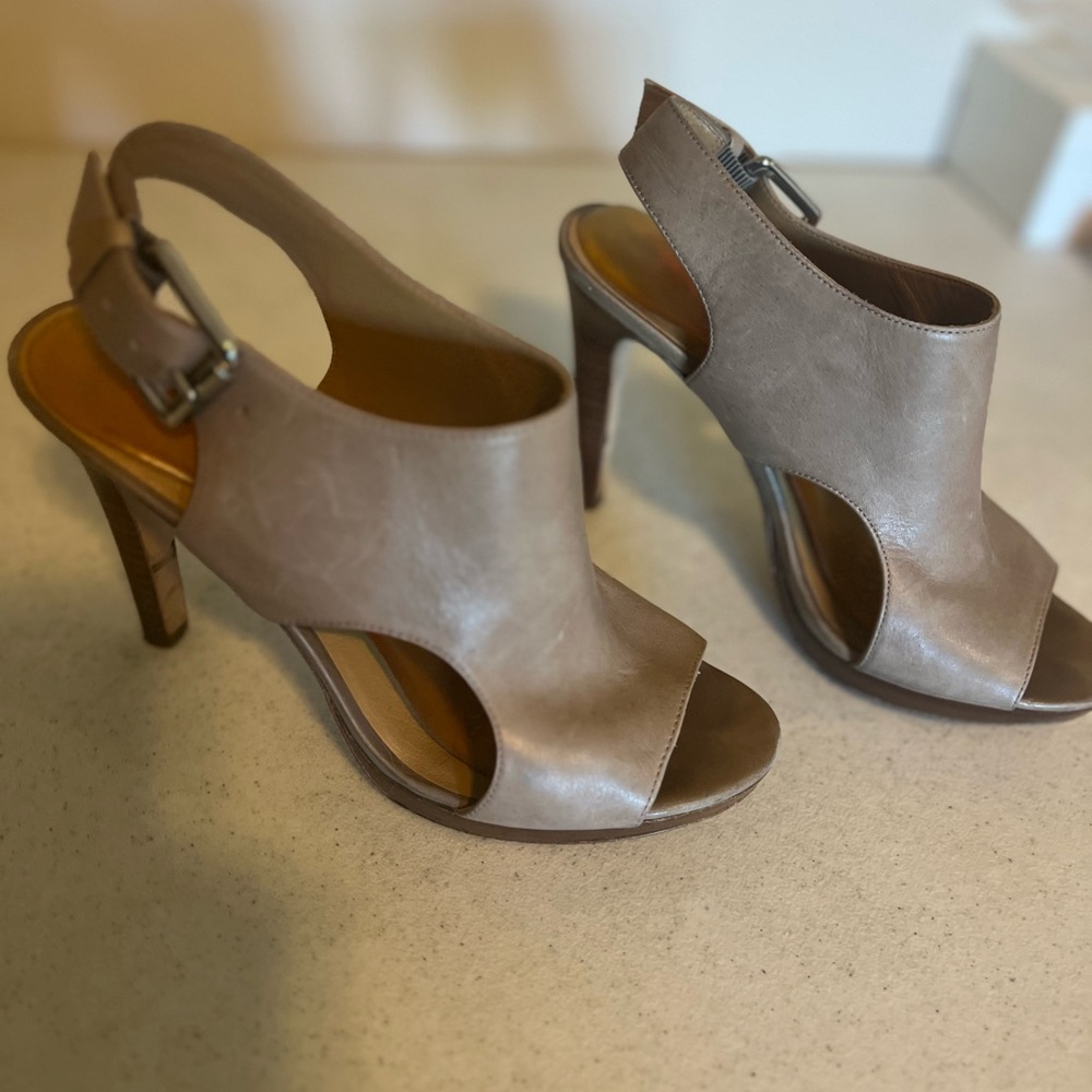 Michael Kors Tan Stiletto Heels